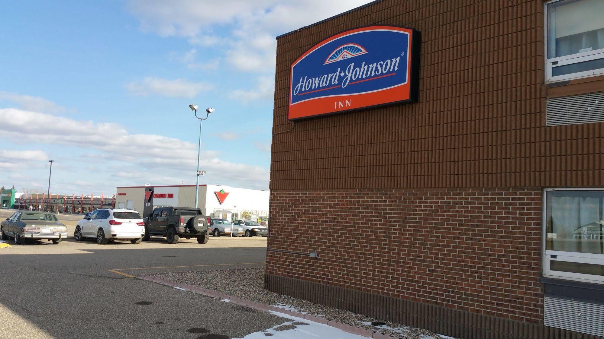 Howard Johnson By Wyndham Melville Exterior photo